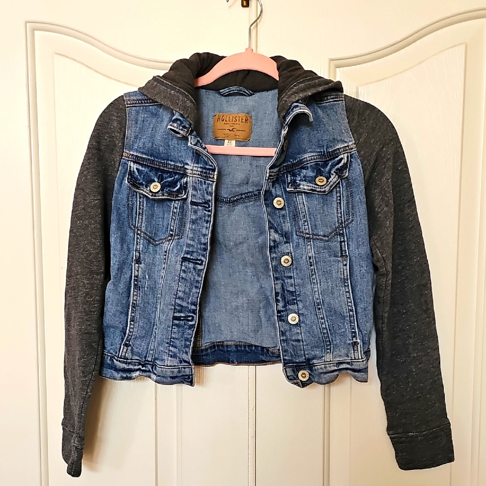 Hollister Blue Cropped Denim Jacket with Black Hoodie XS